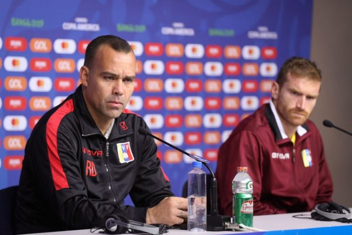 Rafael Dudamel durante conferencia de prensa previa al partido entre Venezuela y Bolivia