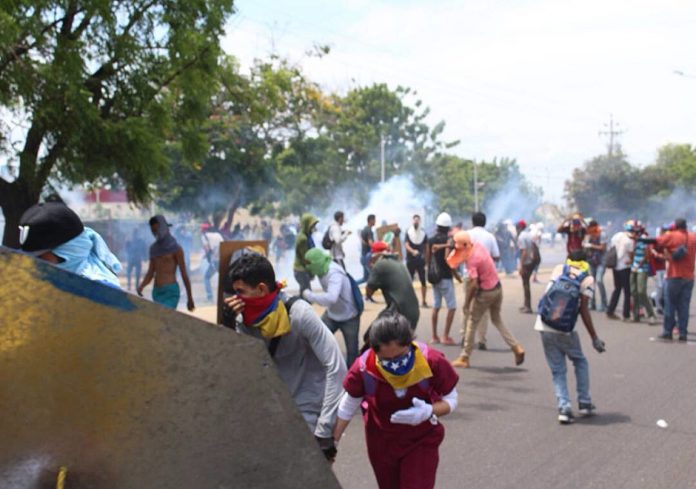 la policía reprimió