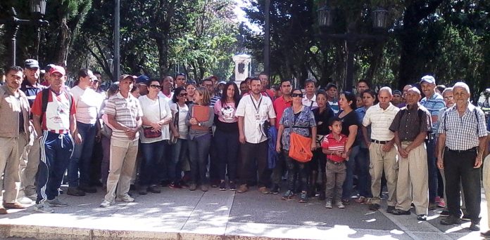 Trabajadores exigen reactivación del Plan Salud en Mérida