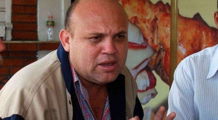 Más de 1.000 trabajadores petroleros esperan por reenganche trabajadores petroleros se solidarizan con los maestros