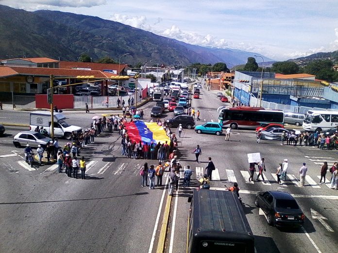 Sueldos de los docentes nacionales en Mérida quedan por debajo de un profesional