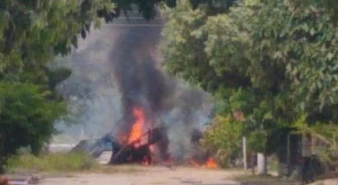 Según el alcalde, se trataría de un ataque al cuartel militar