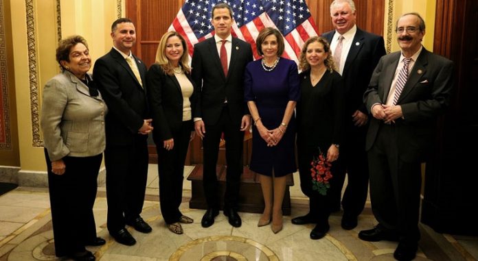 Juan Guaidó y Pelosi