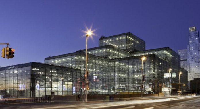 El Centro de Convenciones Jacob K Javits tiene una extensión de más de 20 millones de metros cuadrados y fue convertido en un hospital de mil camas | Foto: Wikimedia Commons