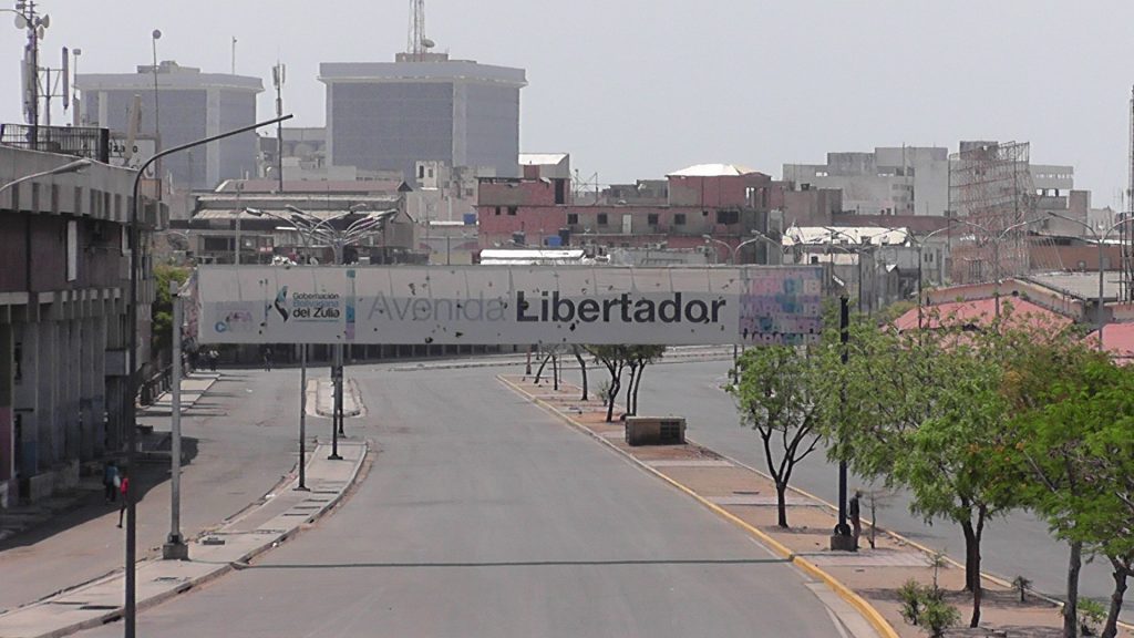 En Maracaibo, comerciantes de “Las Pulgas” claman trabajar todos los días -  Radio Fe y Alegría Noticias