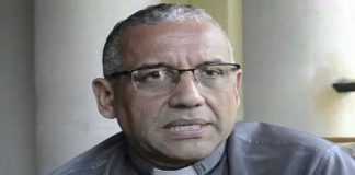 Obispo de San Felipe denuncia que la cuarentena es usada como herramienta política