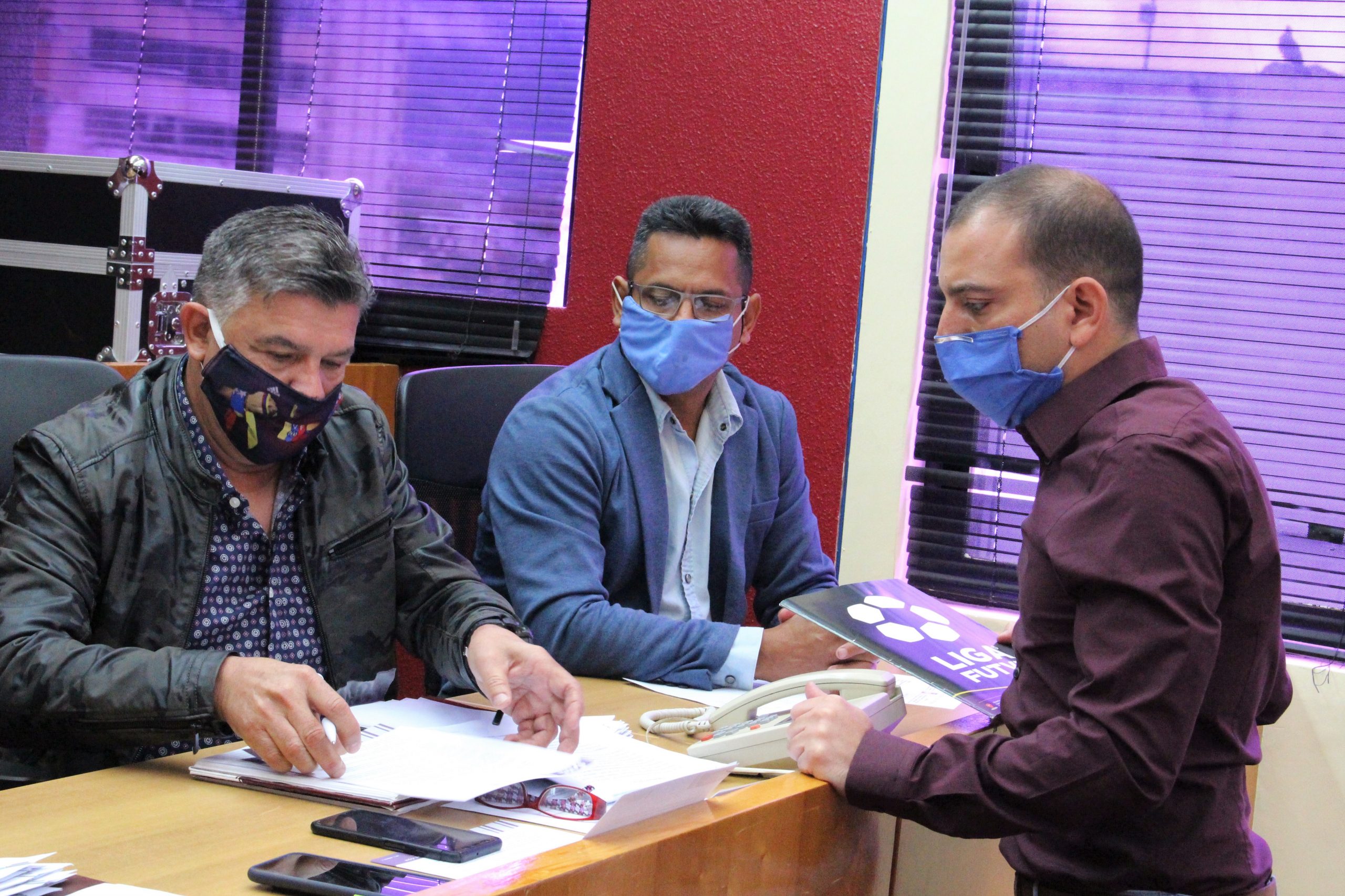 FVF y la Liga Futve evalúan inicio de campeonato - Radio Fe y Alegría 