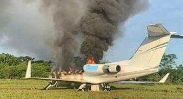 Avión