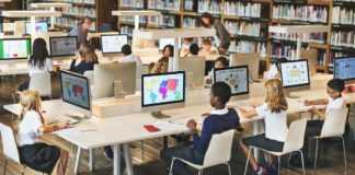 Educadores de Panamá convocan «apagón pedagógico virtual» para exigir mejores herramientas educativas El gobierno de Panamá prometió equipos y acceso a banda ancha para estudiantes y docentes, pero no ha cumplido | Foto referencial