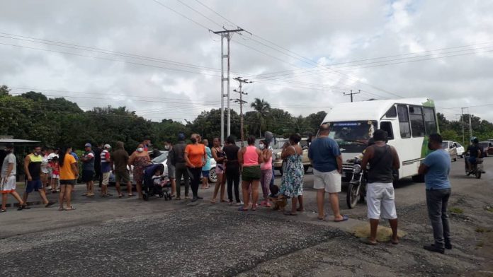 Migrantes protestan en Apure exigiendo el retorno inmediato a sus hogares