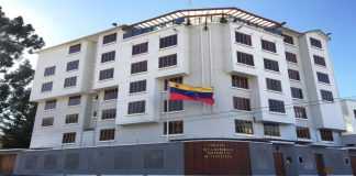 Expulsan de sede diplomática a embajador designado por Guaidó en Bolivia