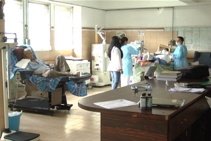 Ausencia de combustible afectan a pacientes con diálisis