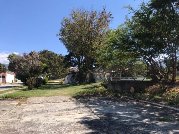 Habitantes del Carrizal B denuncian mal uso de instalaciones deportivas