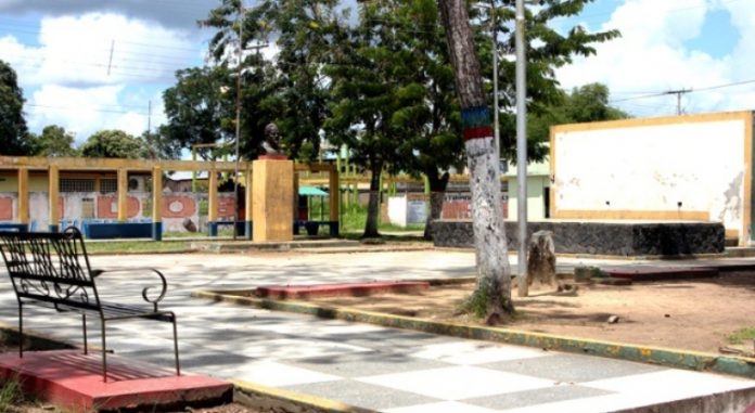 Plaza-los-fundadores