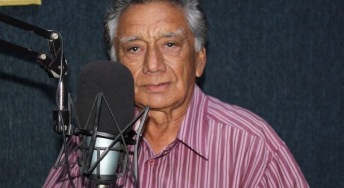 José
