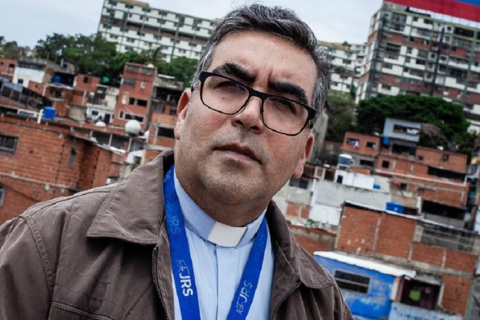 P. Eduardo Soto, SJ