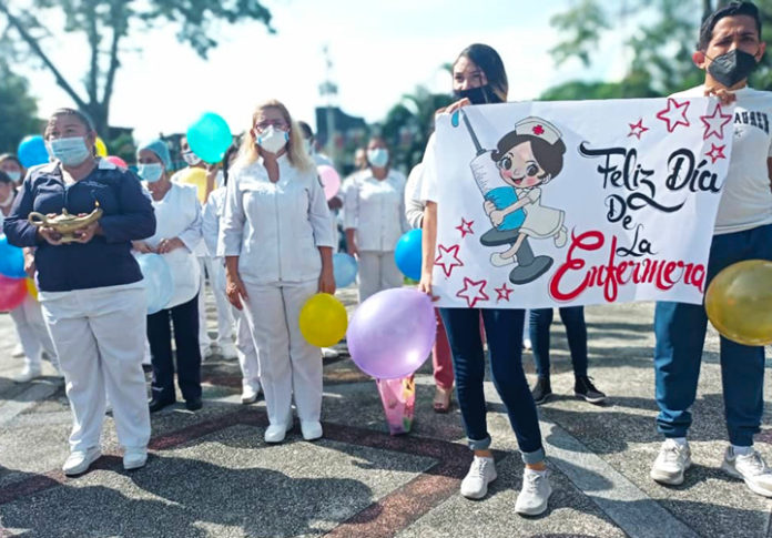 Enfermeras de Mérida protestaron por mejoras laborales