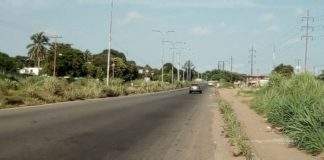 A oscuras sigue avenida perimetral de Ciudad Bolívar