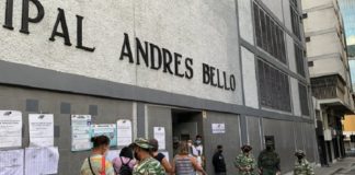 Escuela Andrés Bello, Caracas