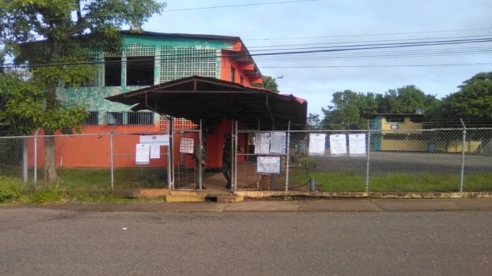Unidad Educativa Fe y Alegría "Padre Luis Antonio Omieres".