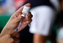 Academia de Medicina preocupada por la vacunación con fármacos cubanos