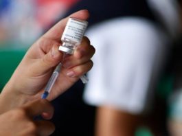 Academia de Medicina preocupada por la vacunación con fármacos cubanos
