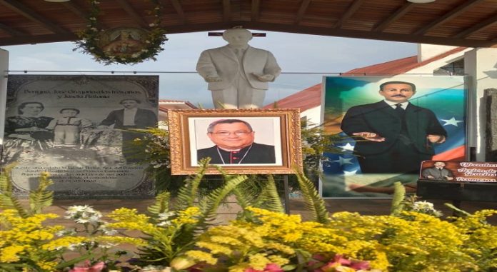 Homenaje Obispo de Trujillo