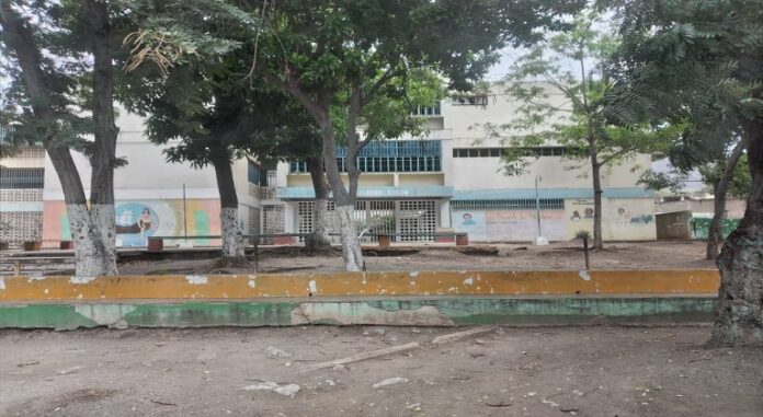 Liceo Cristóbal Colón Puerto La Cruz