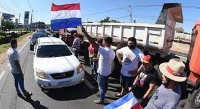 Paraguay protesta