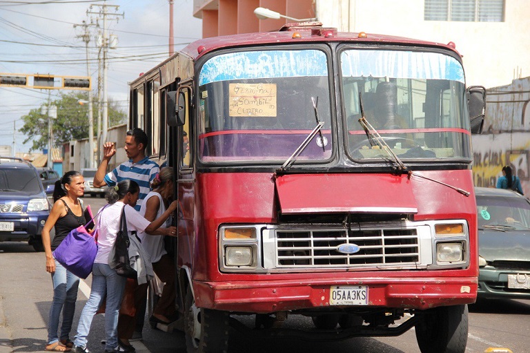 Maracaibo: Transportistas rechazaron tarifa a 1 bolívar del pasaje urbano - Radio Fe y Alegría Noticias