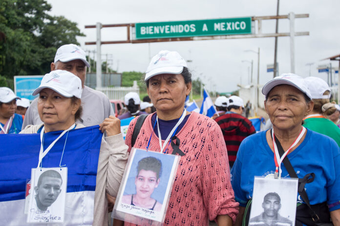 CARAVANA MADRES