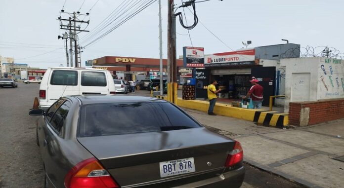 Colas gasolina Puerto La Cruz