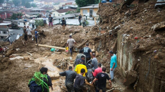 Lluvias Brasil - 91 muertos