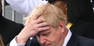 Boris Johnson supera la moción de censura