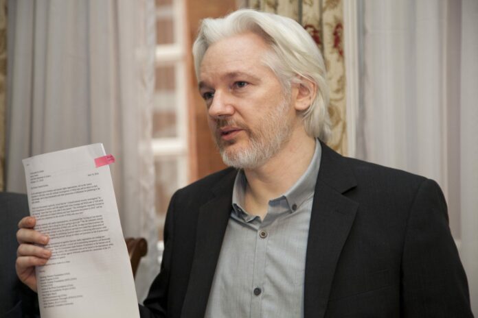 Julian Assange Extraditarán a Julian Assange a EEUU