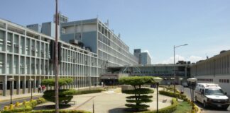 Médicos detenidos en el Hospital Universitario de Maracaibo.