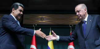Maduro firma acuerdo con Turquía