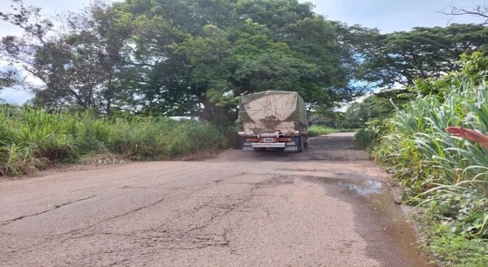 Carretera Machiques Colón