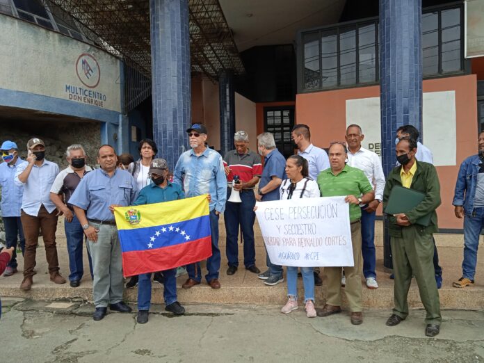 Exigen liberación de detenidos