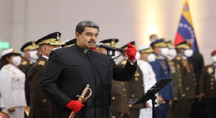 Nicolás Maduro FANB