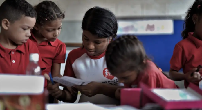 escuela de Fe y Alegría educación