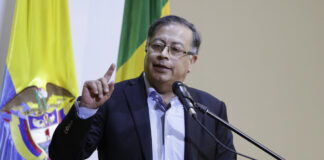 Gustavo Petro: "Mayor parte de la economía sigue pasando por las trochas"