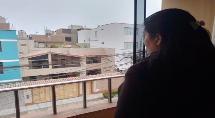 Mujer migrante venezolana en Perú