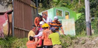 Se volvió a desbordar la quebrada La Ezequielera de Mérida