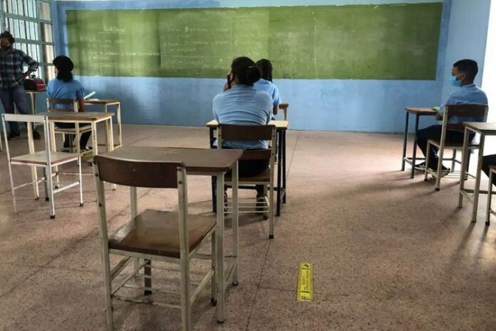 Reinicio de clases en Las Tejerías