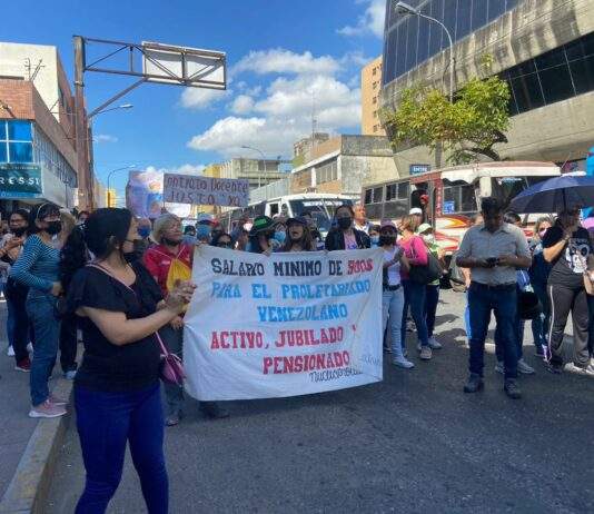 Docentes del estado Lara marcharon para reclamar sus derechos