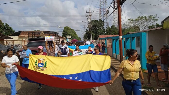 Protesta de trabajadores y educadores en Maturín