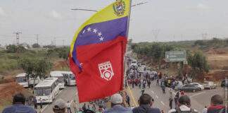 Sidoristas mantienen protesta por tercer día consecutivo