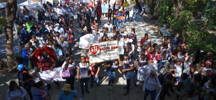 Protesta de docentes en Valencia