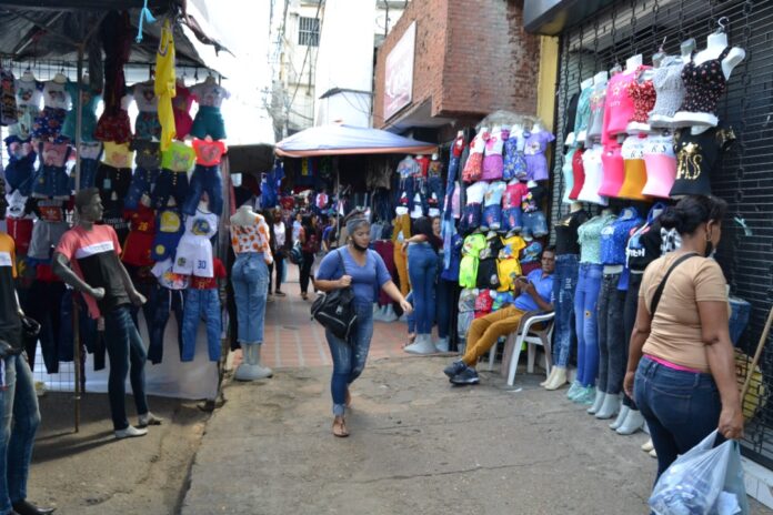 mercado maturin